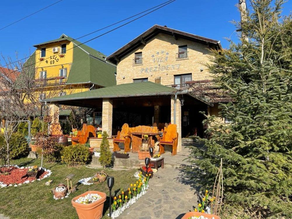 Vila Prezident Sremski Karlovci Exteriör bild